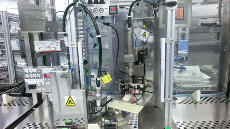 焊接机器人安装费用：人工替代的性价比考量